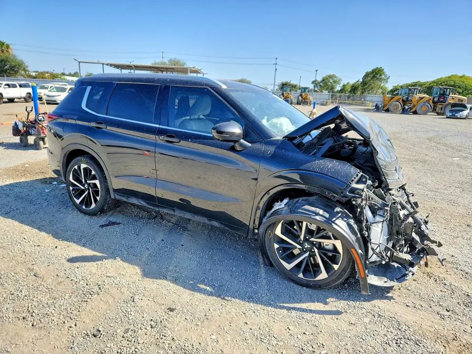 2024 MITSUBISHI OUTLANDER SEL  