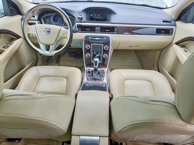 2016 VOLVO XC70 T5 PREMIER  