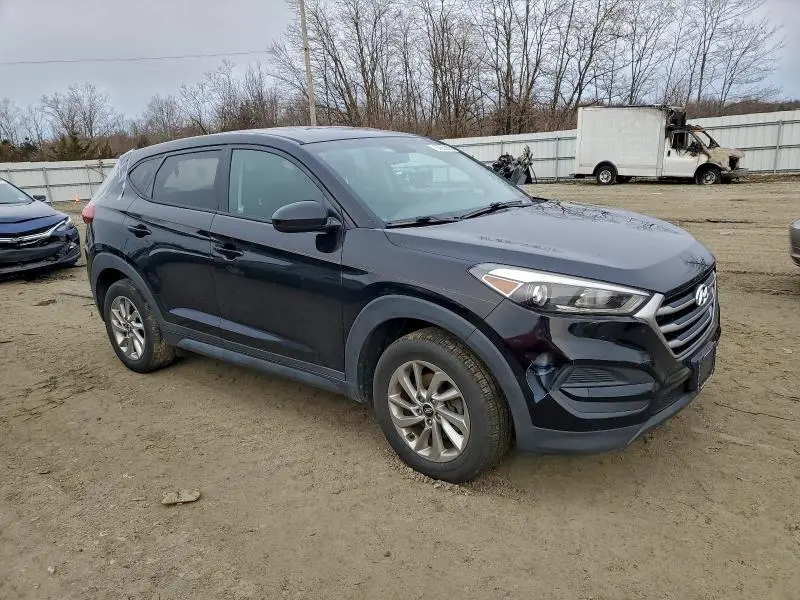 2018 HYUNDAI TUCSON SE  