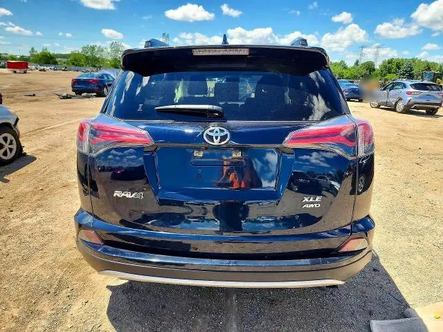 2018 TOYOTA RAV4 XLE  