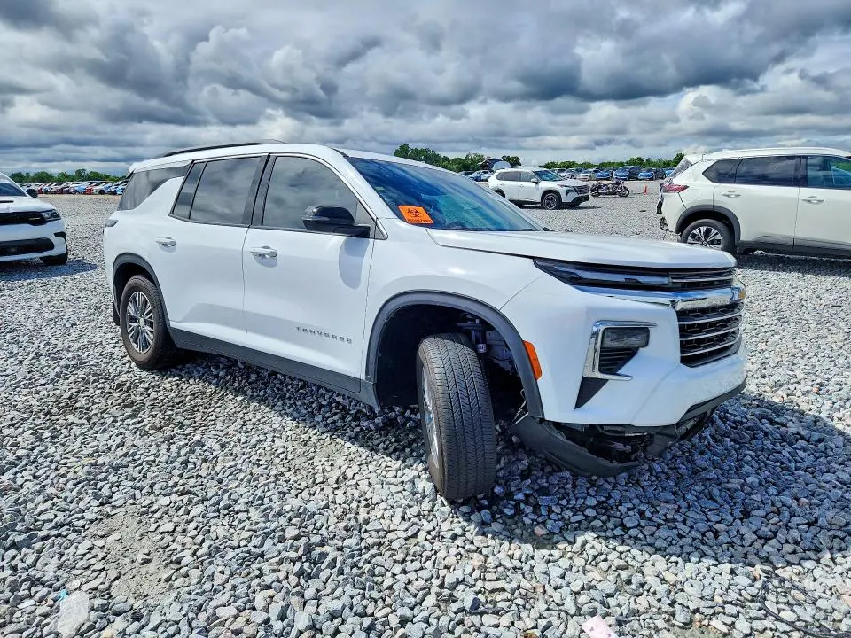 2025 CHEVROLET TRAVERSE LT  