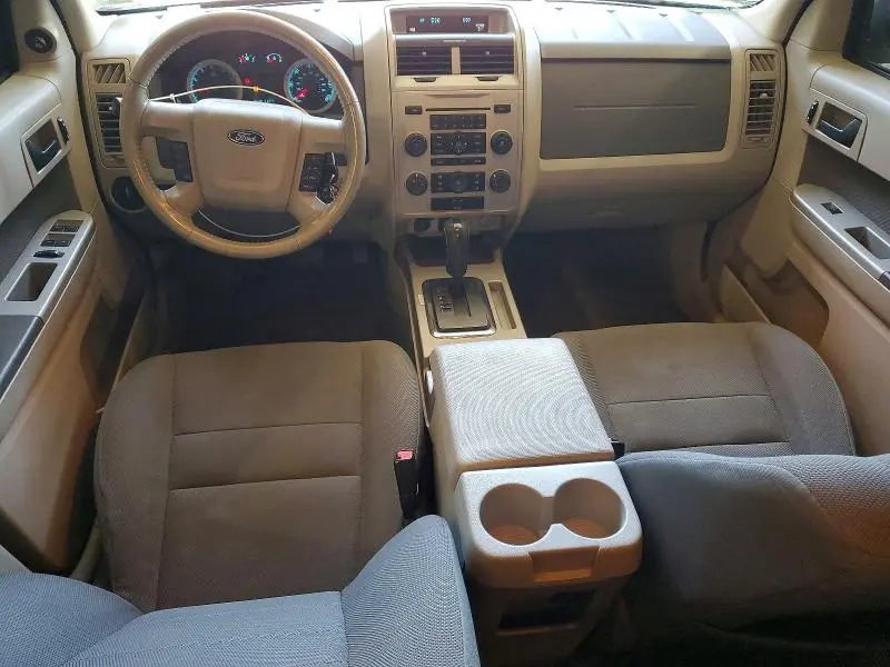 2010 FORD ESCAPE XLT  