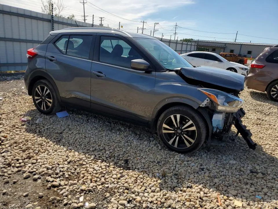 2020 NISSAN KICKS SV  
