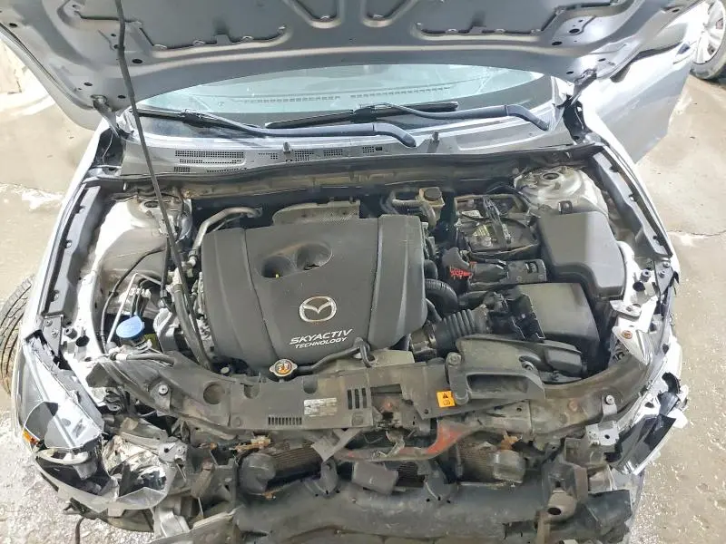 2018 MAZDA 3 TOURING  