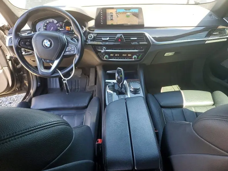 2018 BMW 530XE   
