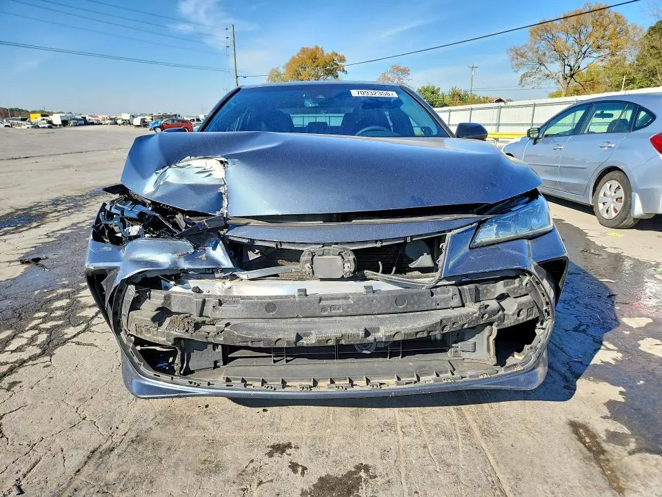 2021 TOYOTA AVALON XSE  
