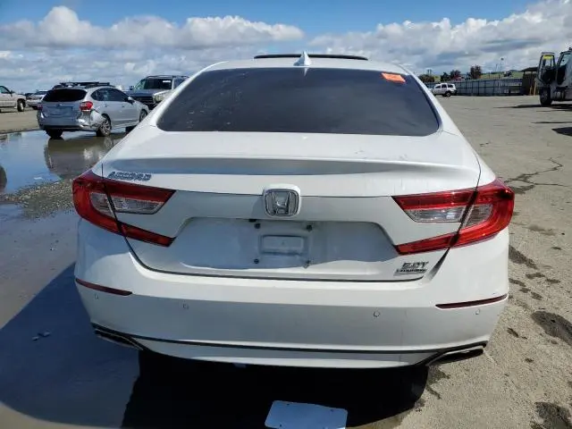 2019 HONDA ACCORD TOURING  