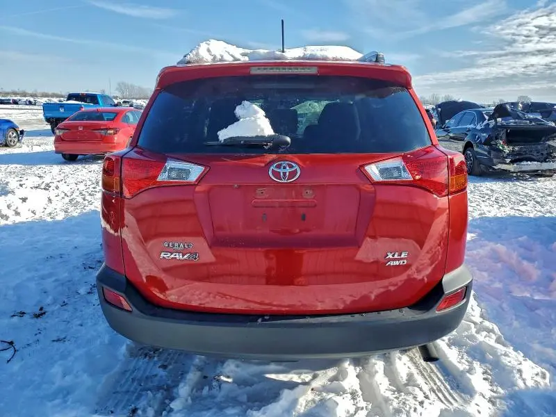 2015 TOYOTA RAV4 XLE  