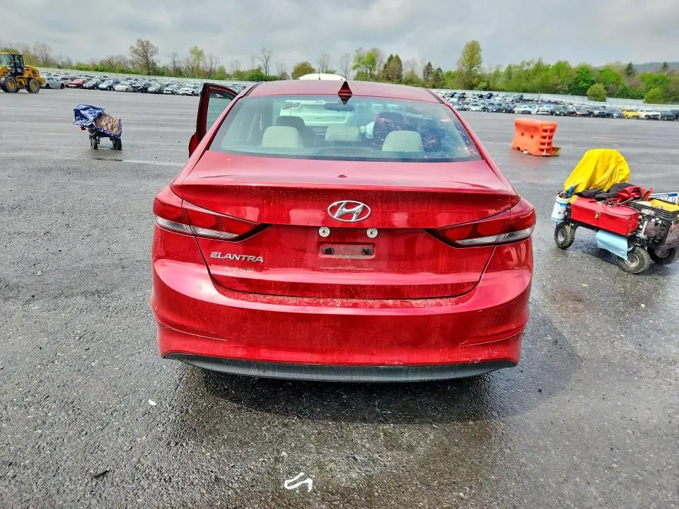 2017 HYUNDAI ELANTRA SE  