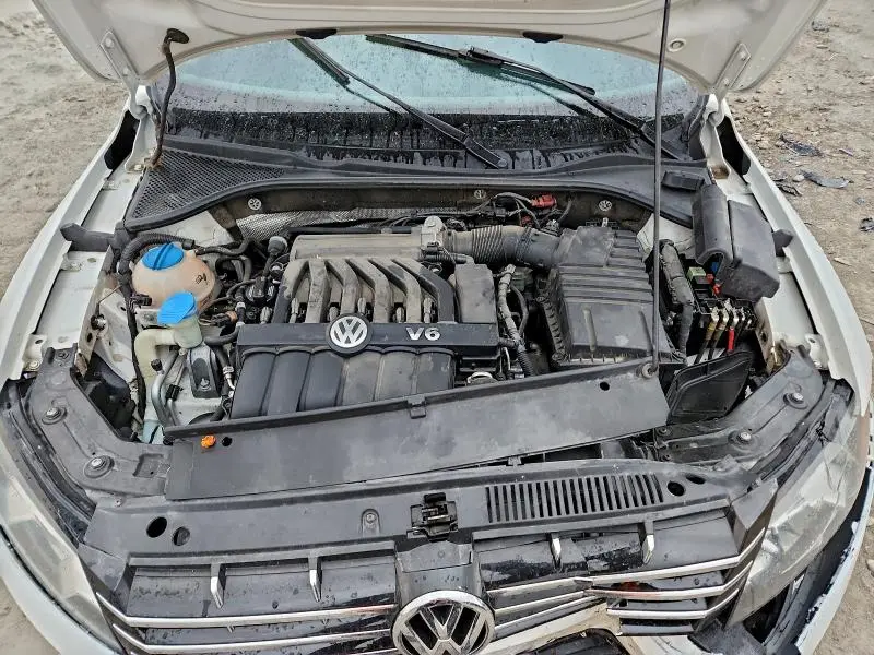 2012 VOLKSWAGEN PASSAT SEL  