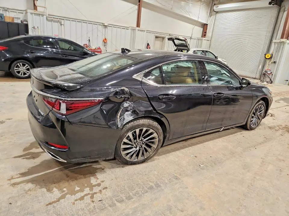 2025 LEXUS ES 350 ULTRA LUXURY  