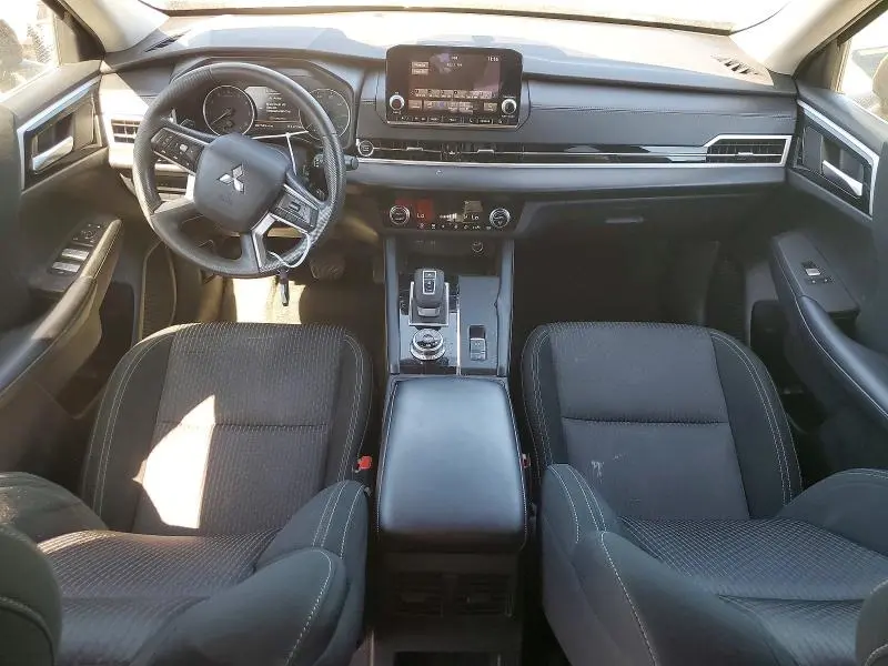 2023 MITSUBISHI OUTLANDER ES  