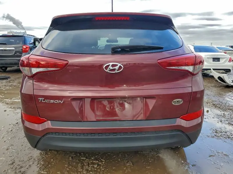 2017 HYUNDAI TUCSON SE  