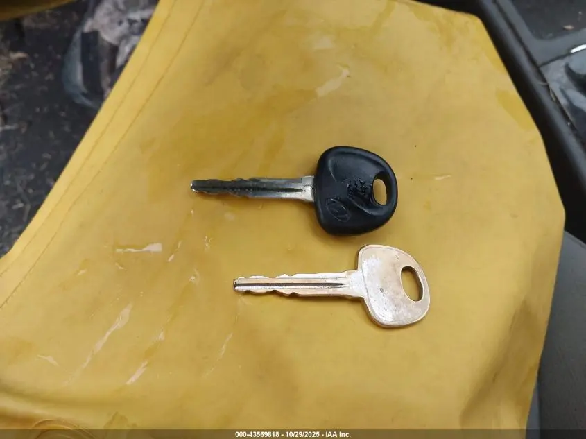 2012 HYUNDAI SANTA FE GLS