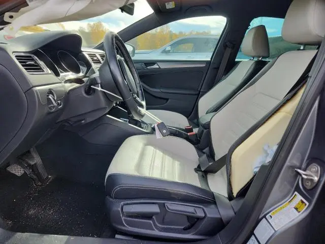 2016 VOLKSWAGEN JETTA SPORT  