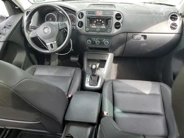 2011 VOLKSWAGEN TIGUAN S  