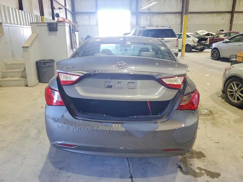 2011 HYUNDAI SONATA GLS  