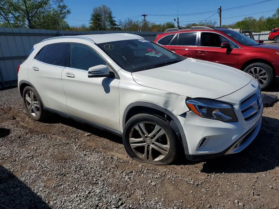 2016 MERCEDES-BENZ GLA 250  
