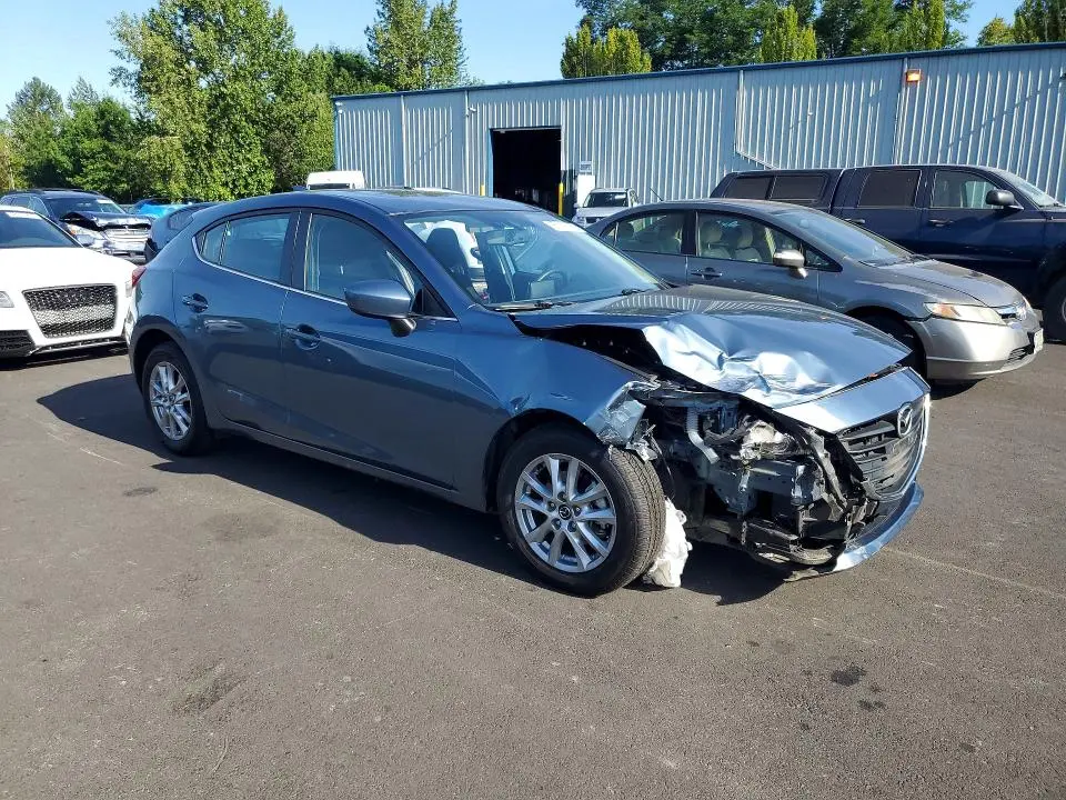 2016 MAZDA 3 TOURING  