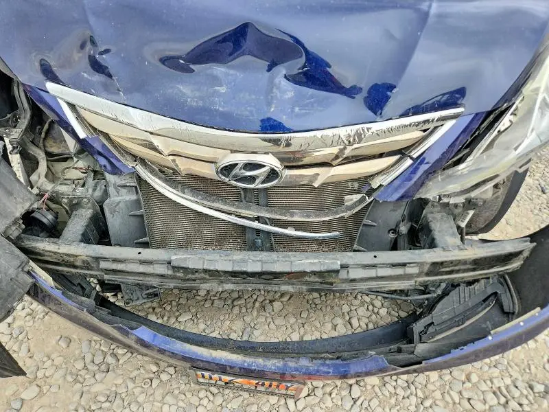 2012 HYUNDAI SONATA SE  