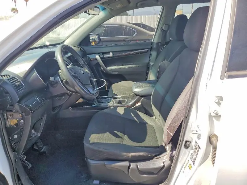 2014 KIA SORENTO LX  