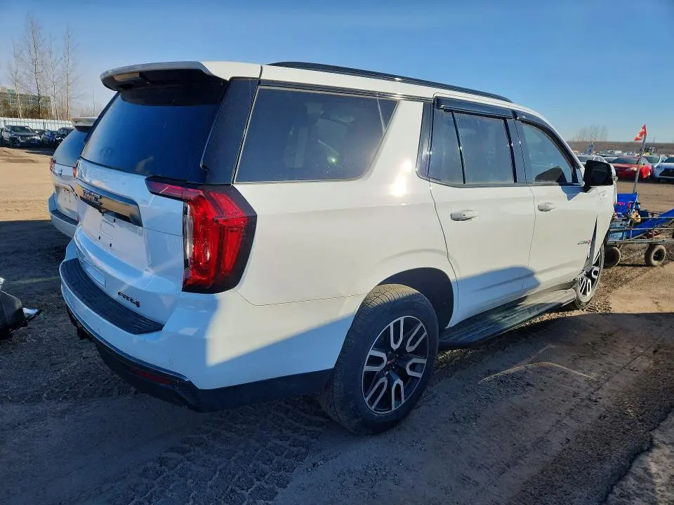 2021 GMC YUKON AT4  