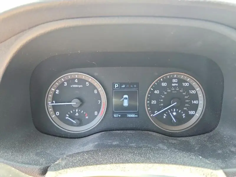 2017 HYUNDAI TUCSON SE  