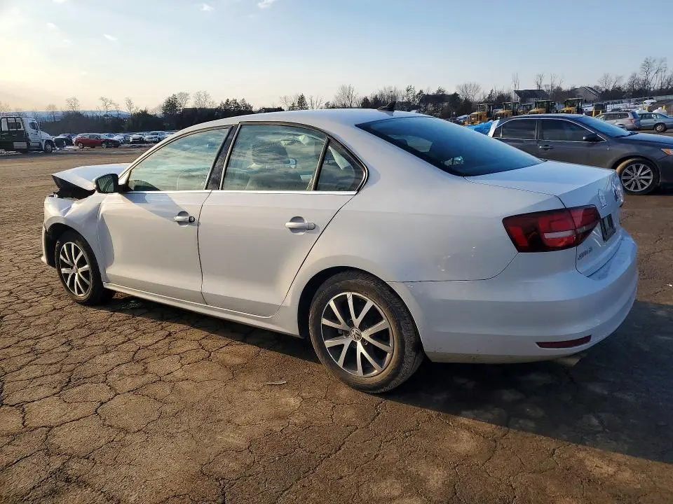 2017 VOLKSWAGEN JETTA SE  