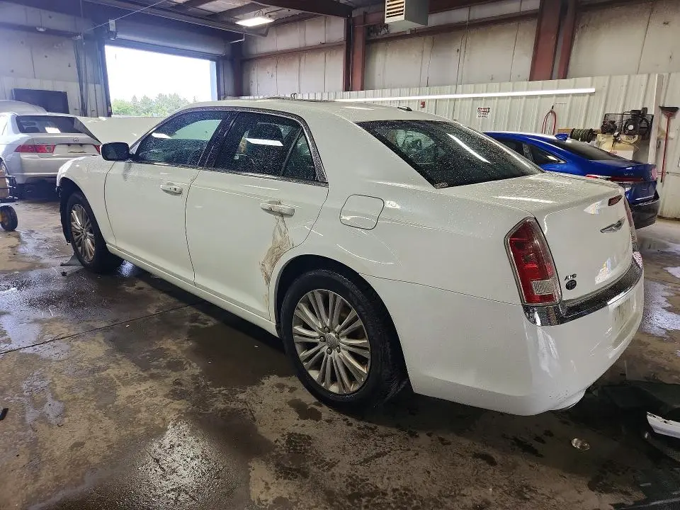 2013 CHRYSLER 300   