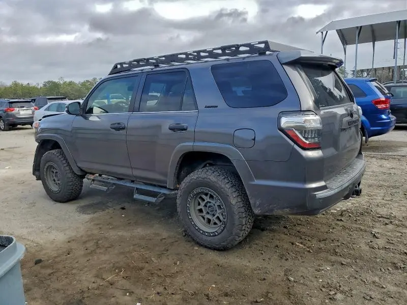 2014 TOYOTA 4RUNNER SR5  