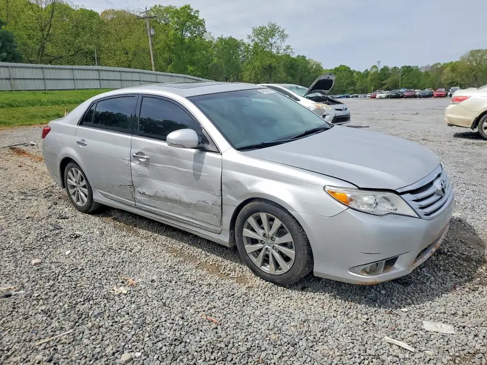 2012 TOYOTA AVALON LIMITED  