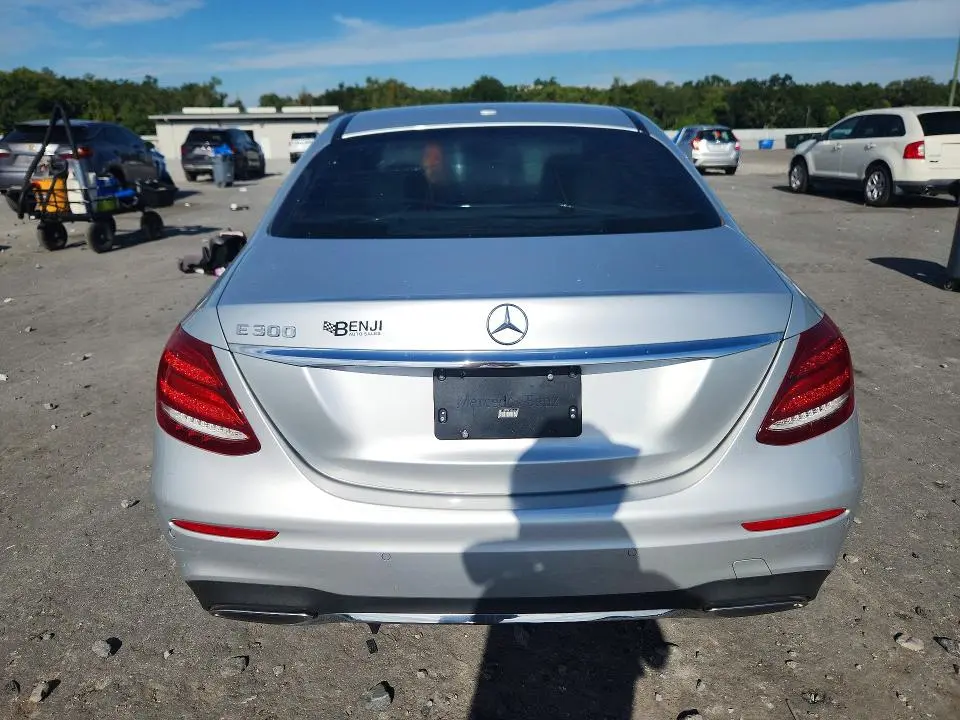2018 MERCEDES-BENZ E 300  
