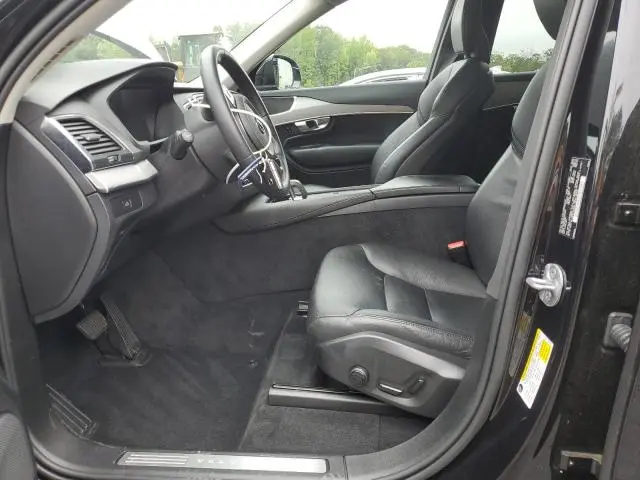 2023 VOLVO XC90 CORE  