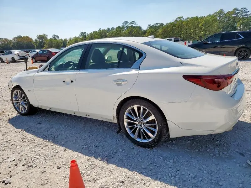 2018 INFINITI Q50 LUXE  