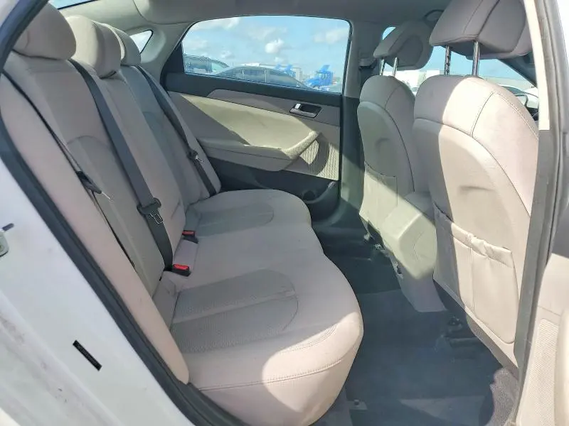 2017 HYUNDAI SONATA SE  