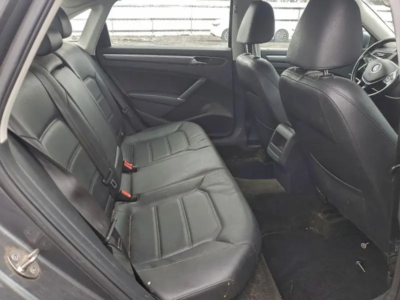 2018 VOLKSWAGEN PASSAT S  