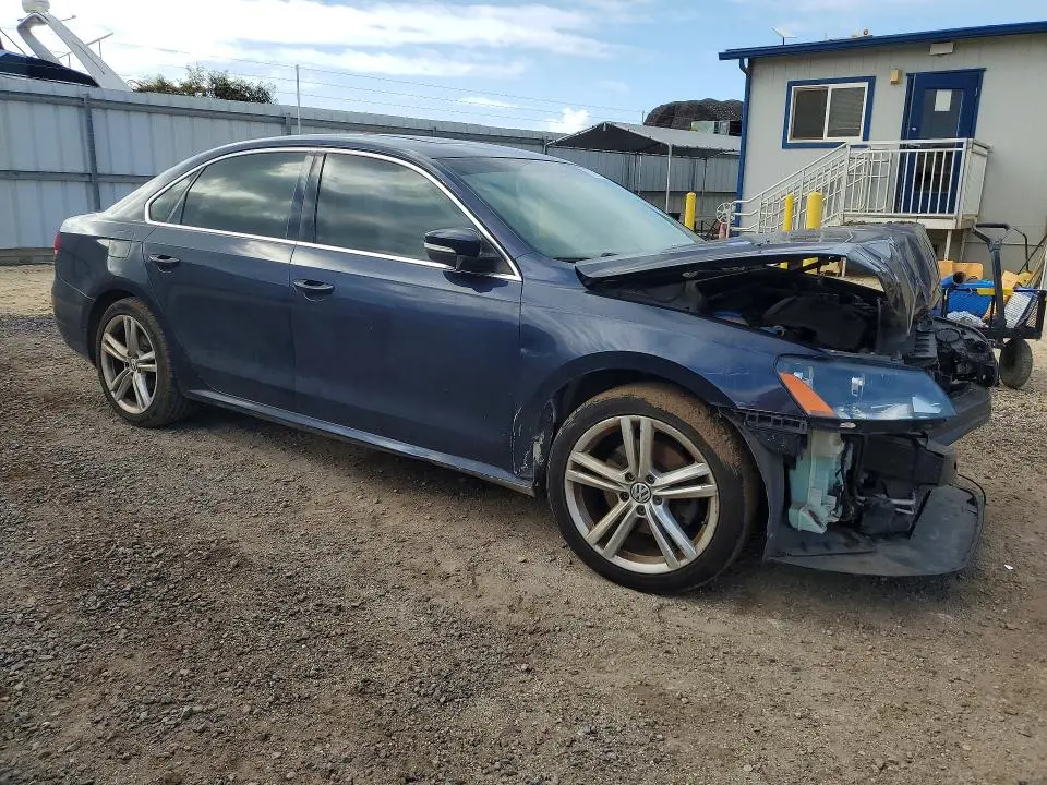 2014 VOLKSWAGEN PASSAT SE  