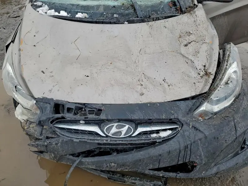 2013 HYUNDAI ACCENT GLS  