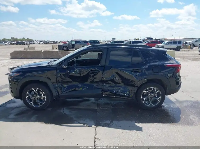 2025 CHEVROLET TRAX FWD LT