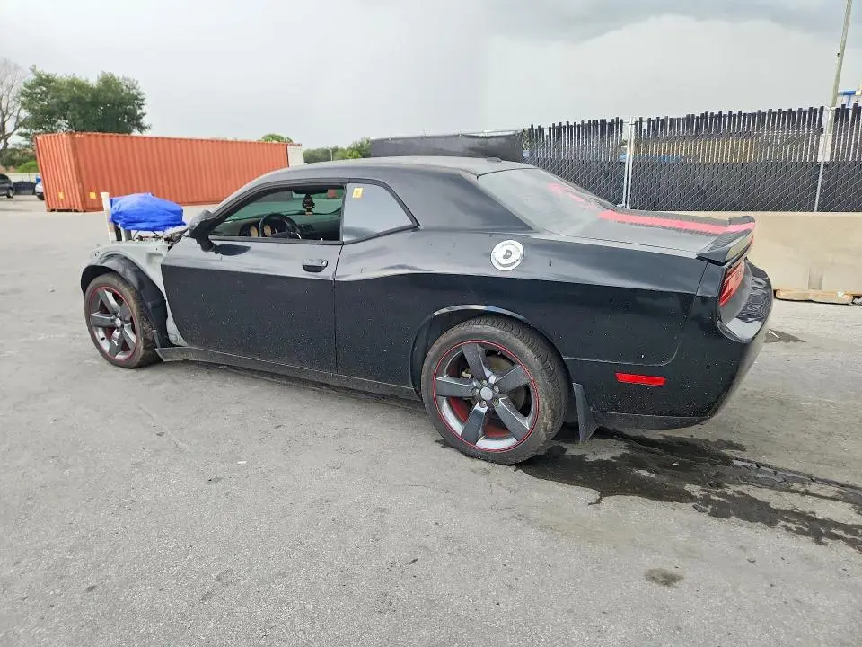 2012 DODGE CHALLENGER SXT  