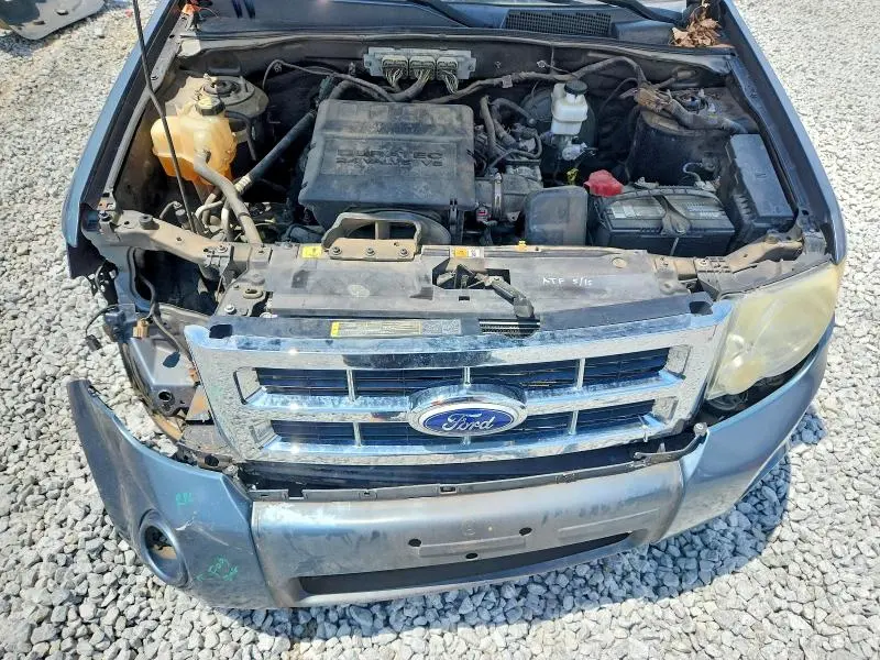 2010 FORD ESCAPE LIMITED  