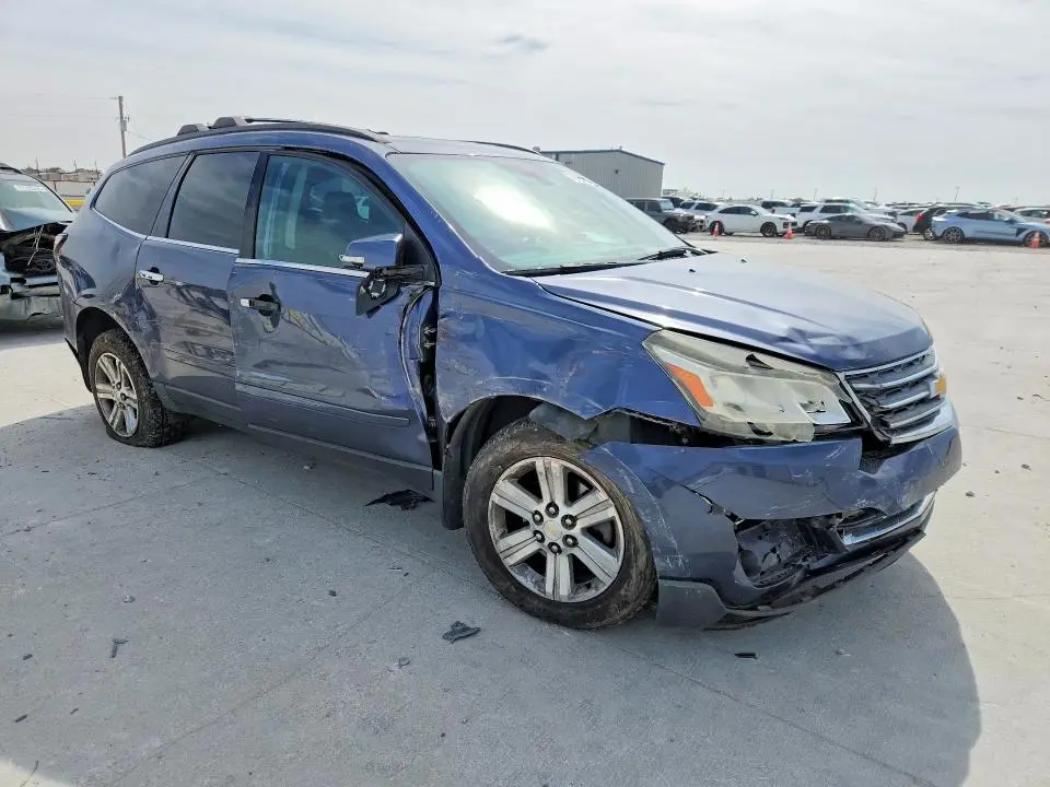 2014 CHEVROLET TRAVERSE LT  