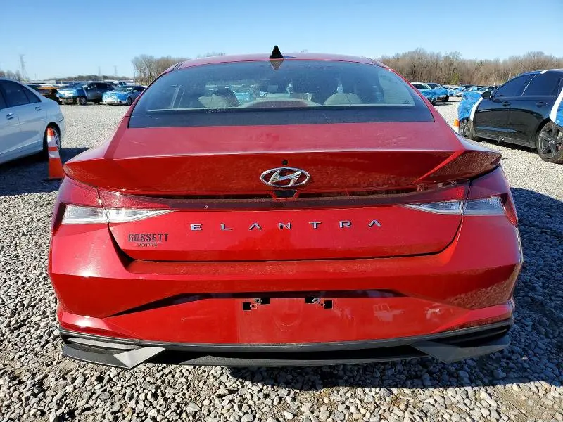 2022 HYUNDAI ELANTRA SE  