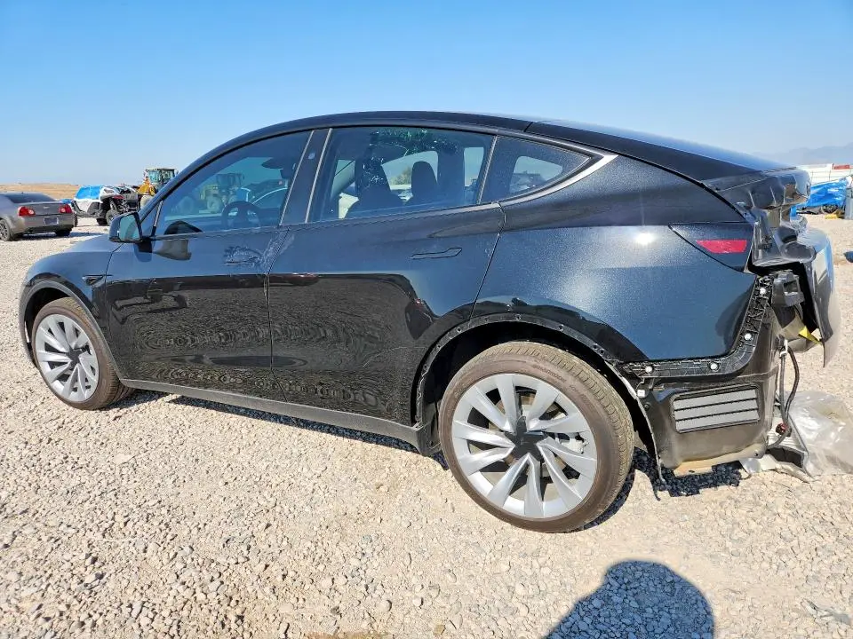 2026 TESLA MODEL Y   