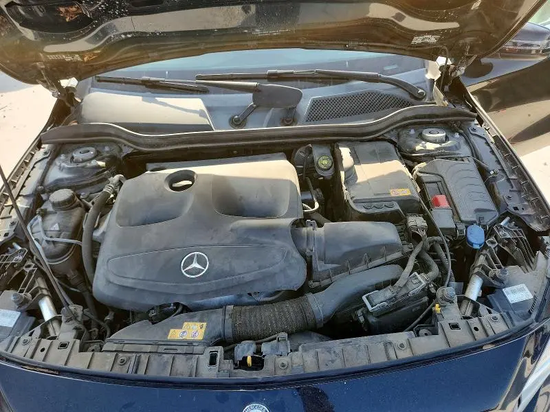 2015 MERCEDES-BENZ GLA 250  