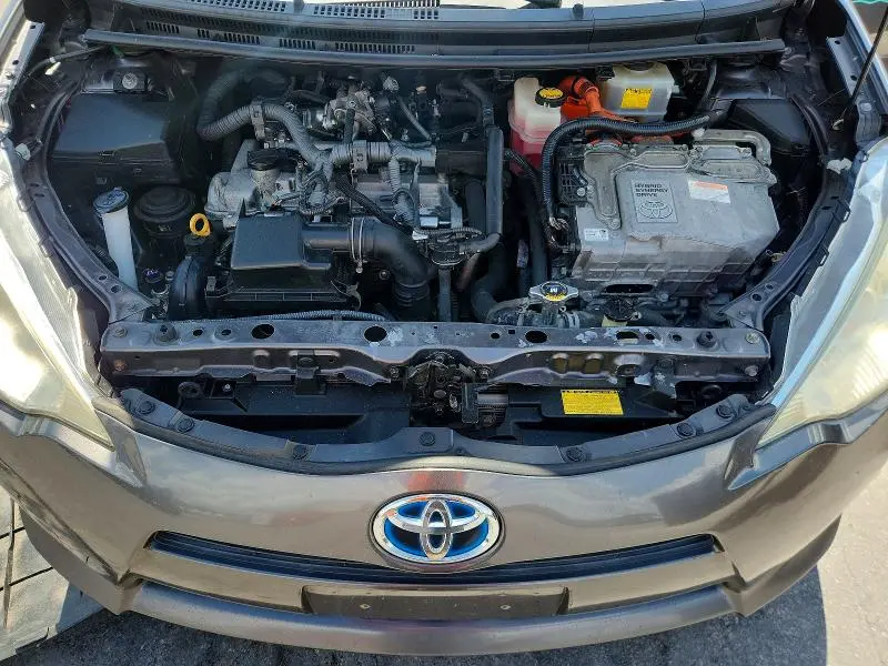 2013 TOYOTA PRIUS C TWO  