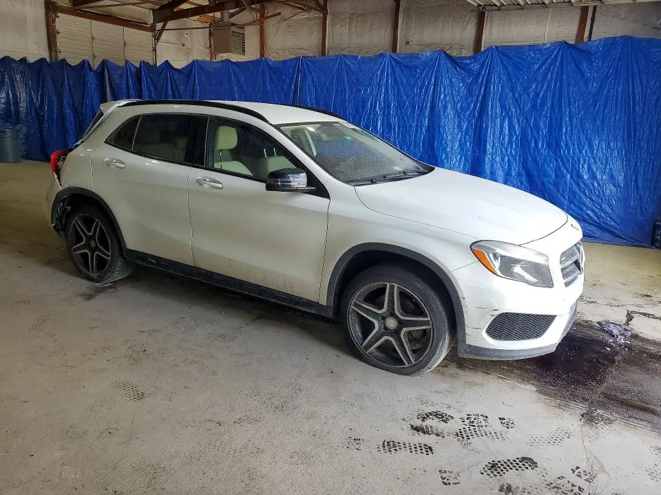 2017 MERCEDES-BENZ GLA 250  
