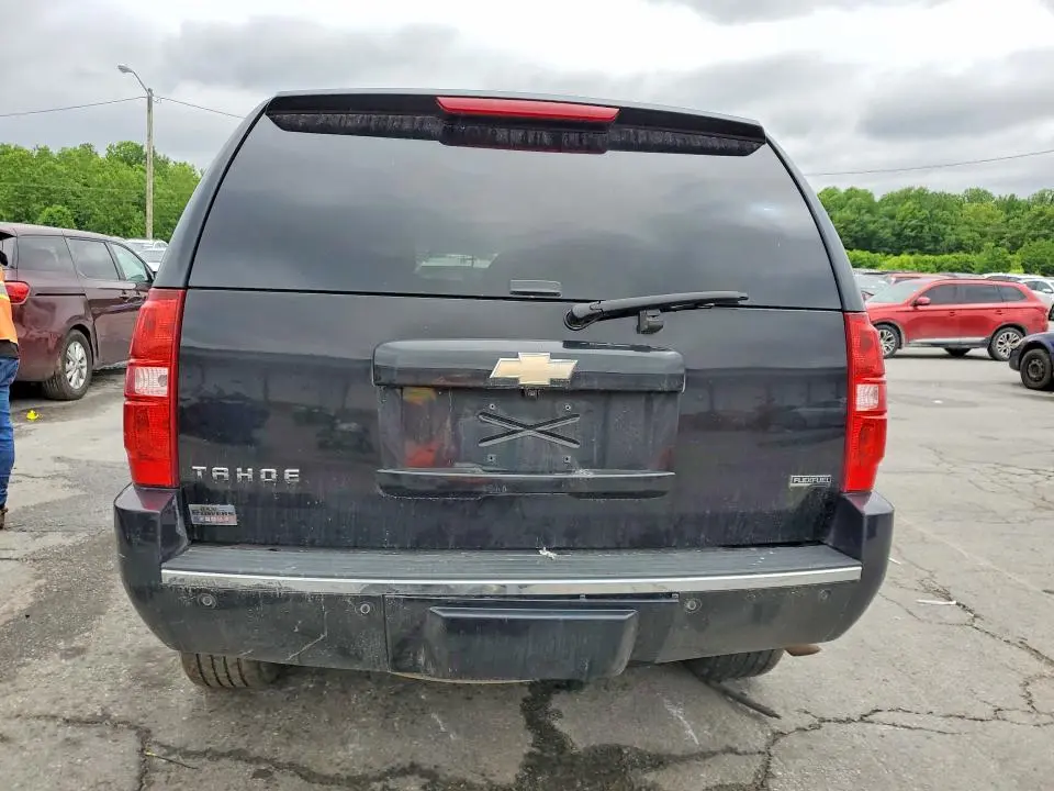 2011 CHEVROLET TAHOE K1500 LTZ  