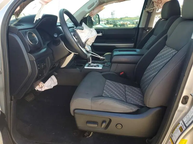 2018 TOYOTA TUNDRA SR5  