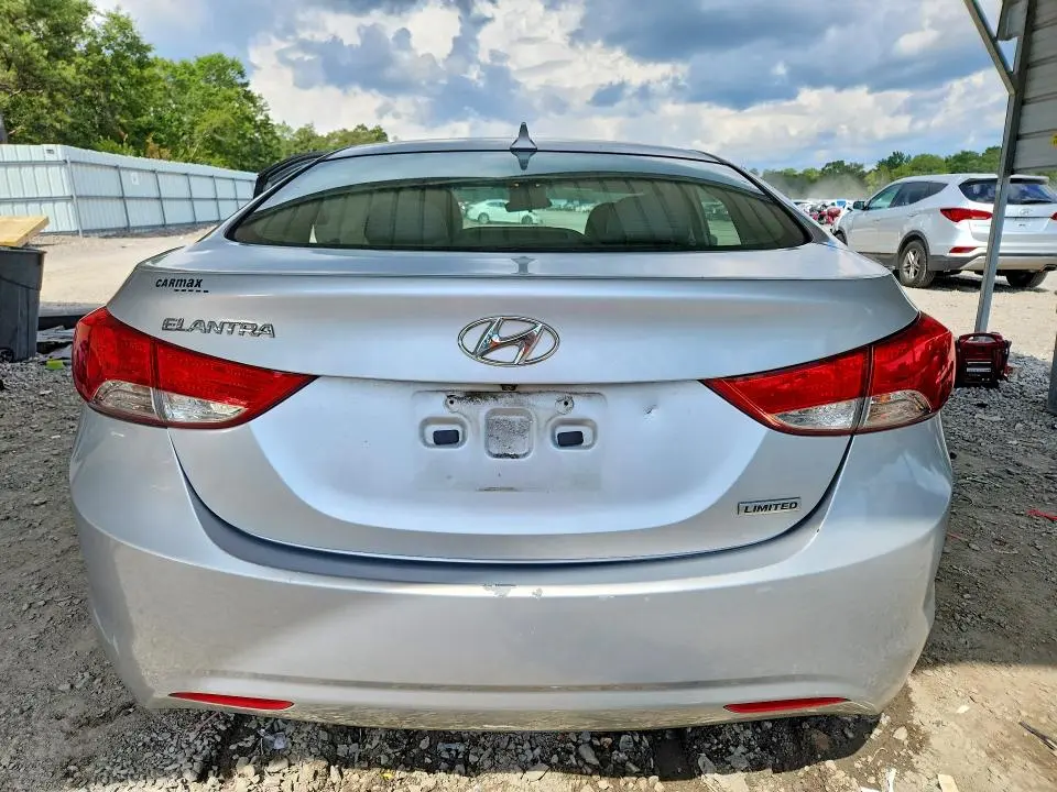 2013 HYUNDAI ELANTRA LIMITED  
